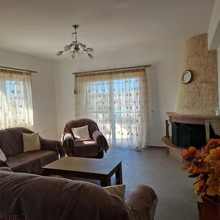 Nefeli Sarande